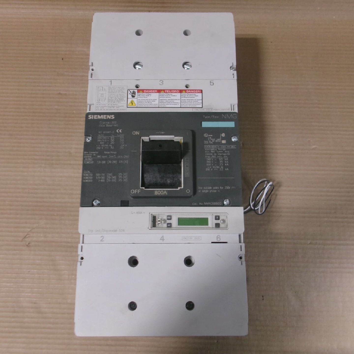 ITE Siemens NMX NMX3B800 3 Pole 600 Amp Trip 600V Circuit Br