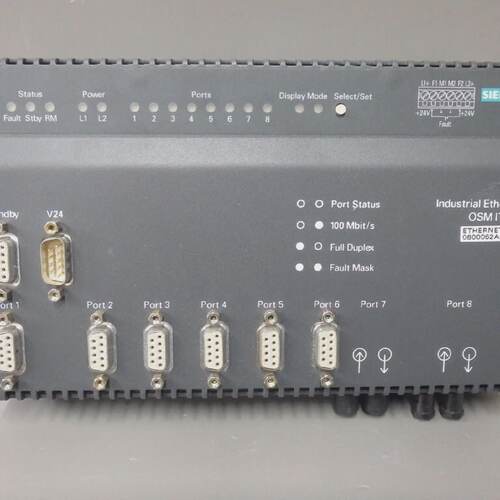 6GK11052AA00  SIEMENS  6GK11052AA00  Optischer Schalter Modu