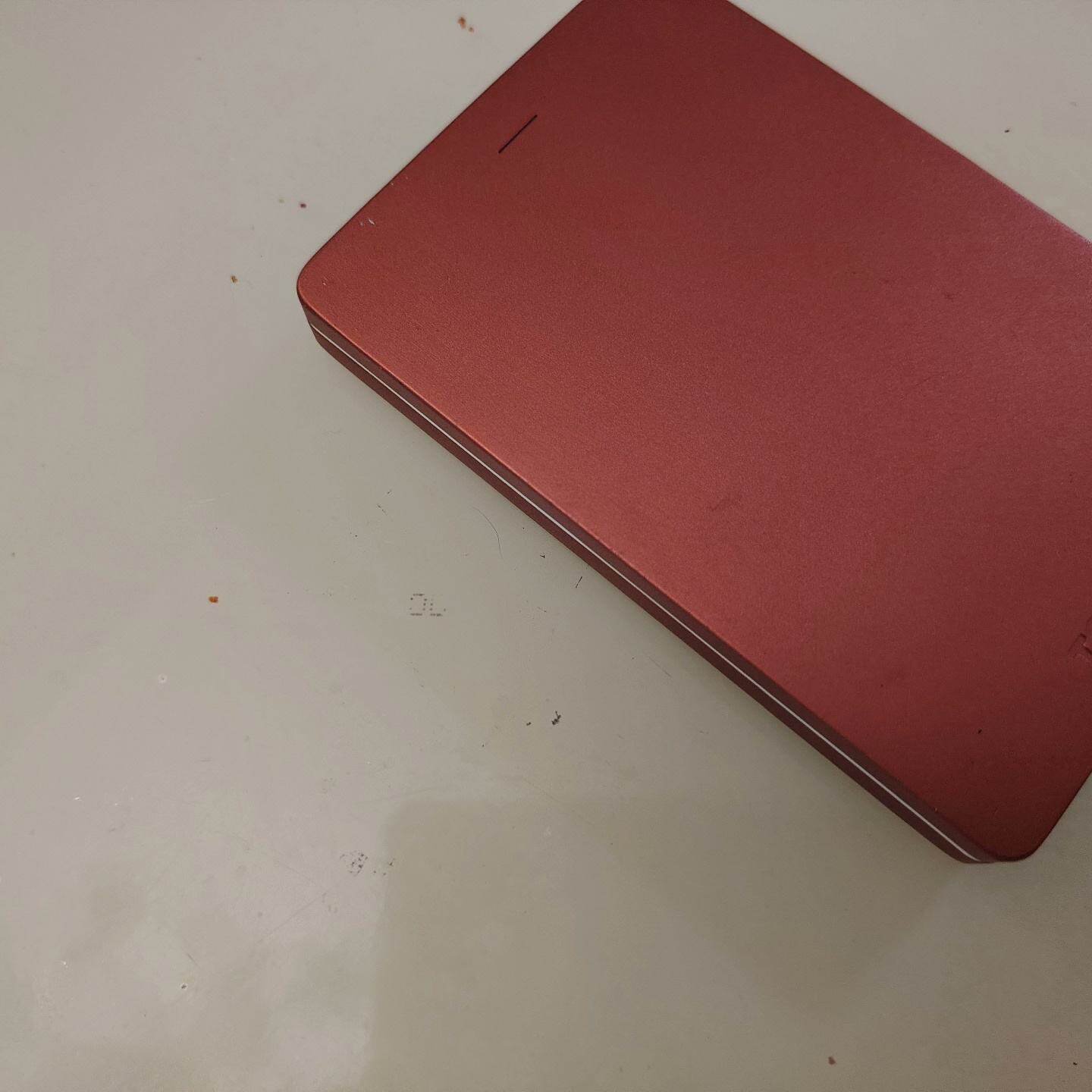 东芝移动硬盘 1TB 红色款 型号DTH310--议价商品