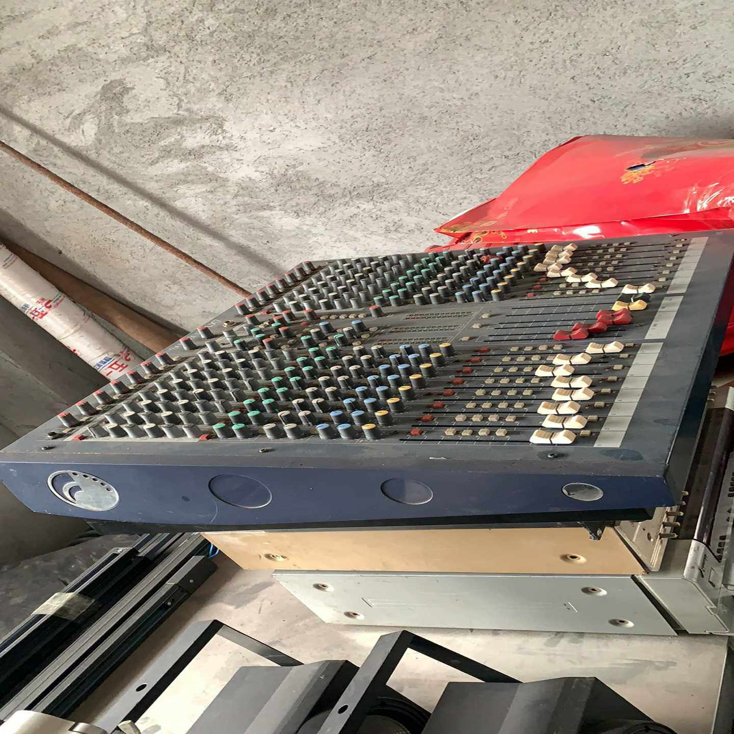 （议价）16路声艺调音台，正品，长推子的，很顺滑！，70