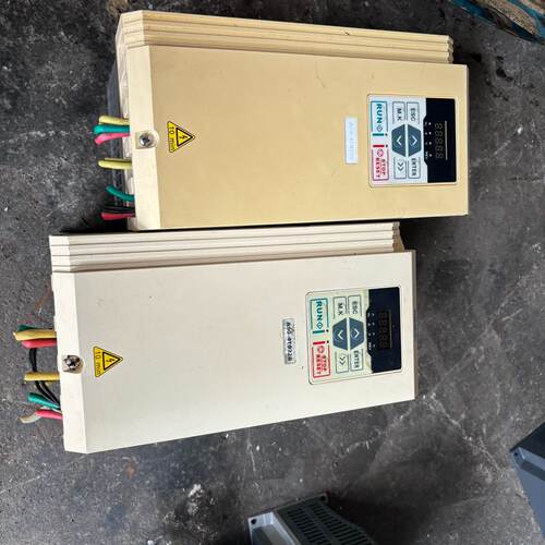 【询价】正弦变频器11kw一台 正弦A90-4T025B成色实图 功适用
