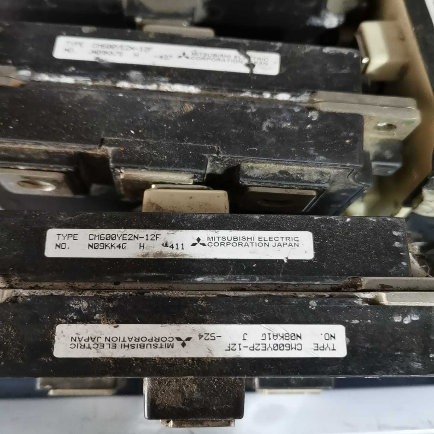 CM600YE2N-12F，的，成色如图有意者联系我（零零电子）