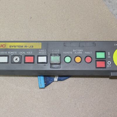 Fanuc System RJ3 A05B2400C003 Bedienfeld Bedienteil Steuerun