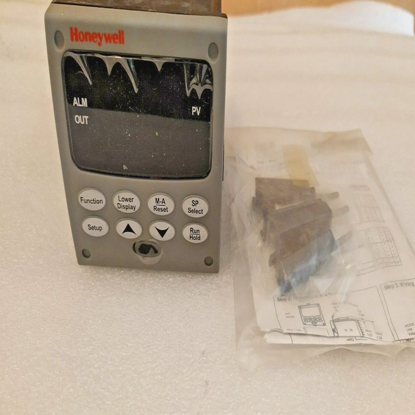 DC2501-RE-1A00-210-00000-E0-0HONEYWELLUDC2500温度控制器D