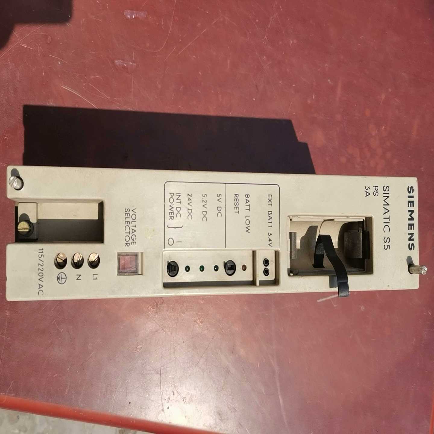 西门子E220G5/3WRGD电源模块，成色有使用痕迹。输-询价客服