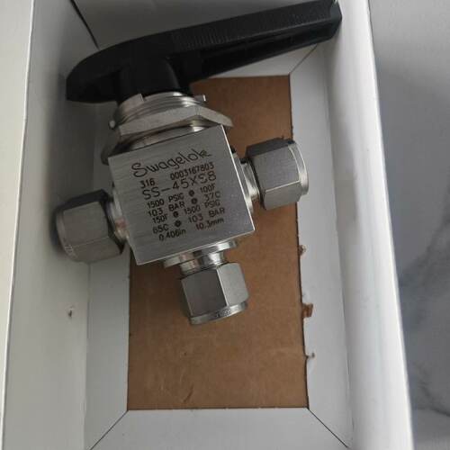 Swagelok不锈钢球阀，型号SS-45XS8，全新正品，-议价