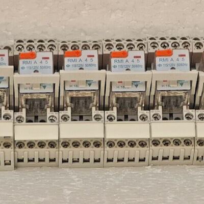 Lot of 10pcs CARLO GAVAZZI RMIA45 115120VAC RELAY 4PDT 5A wi