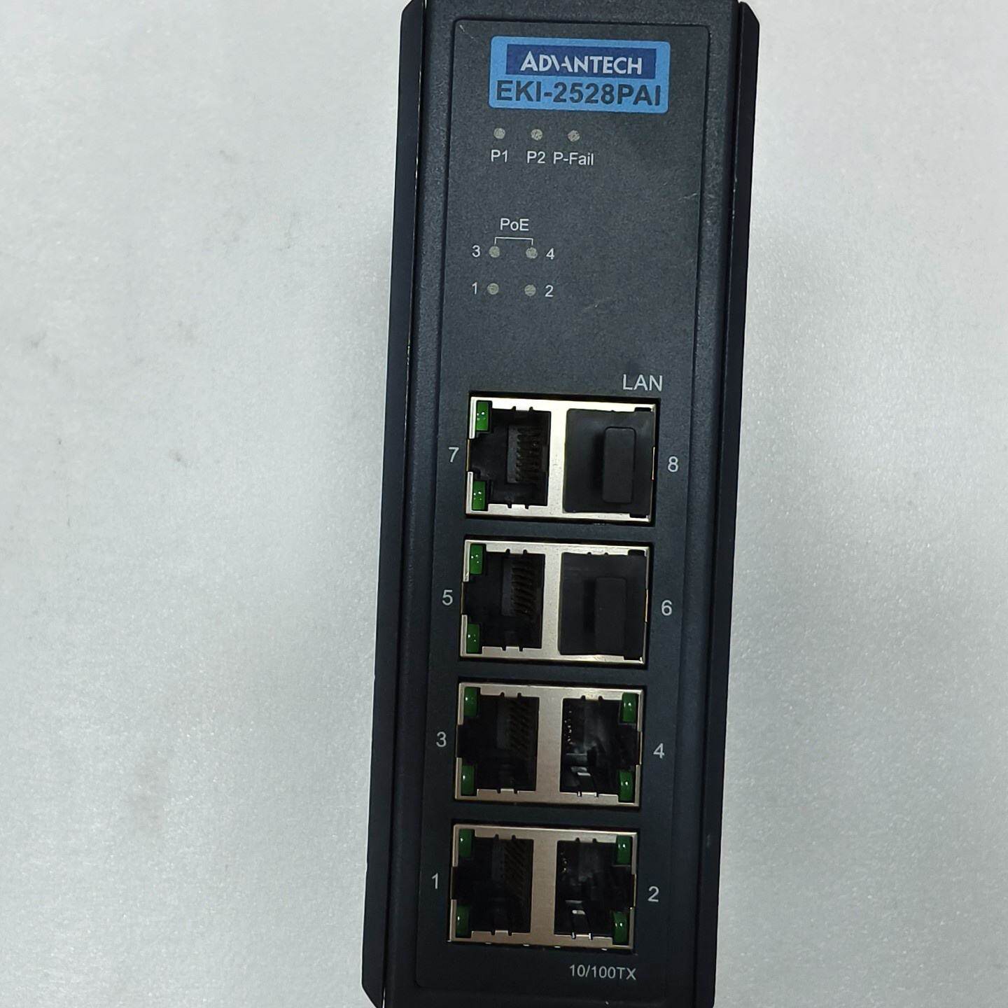 研华EKI2528PAI工业交换机8口千兆网口带4口P