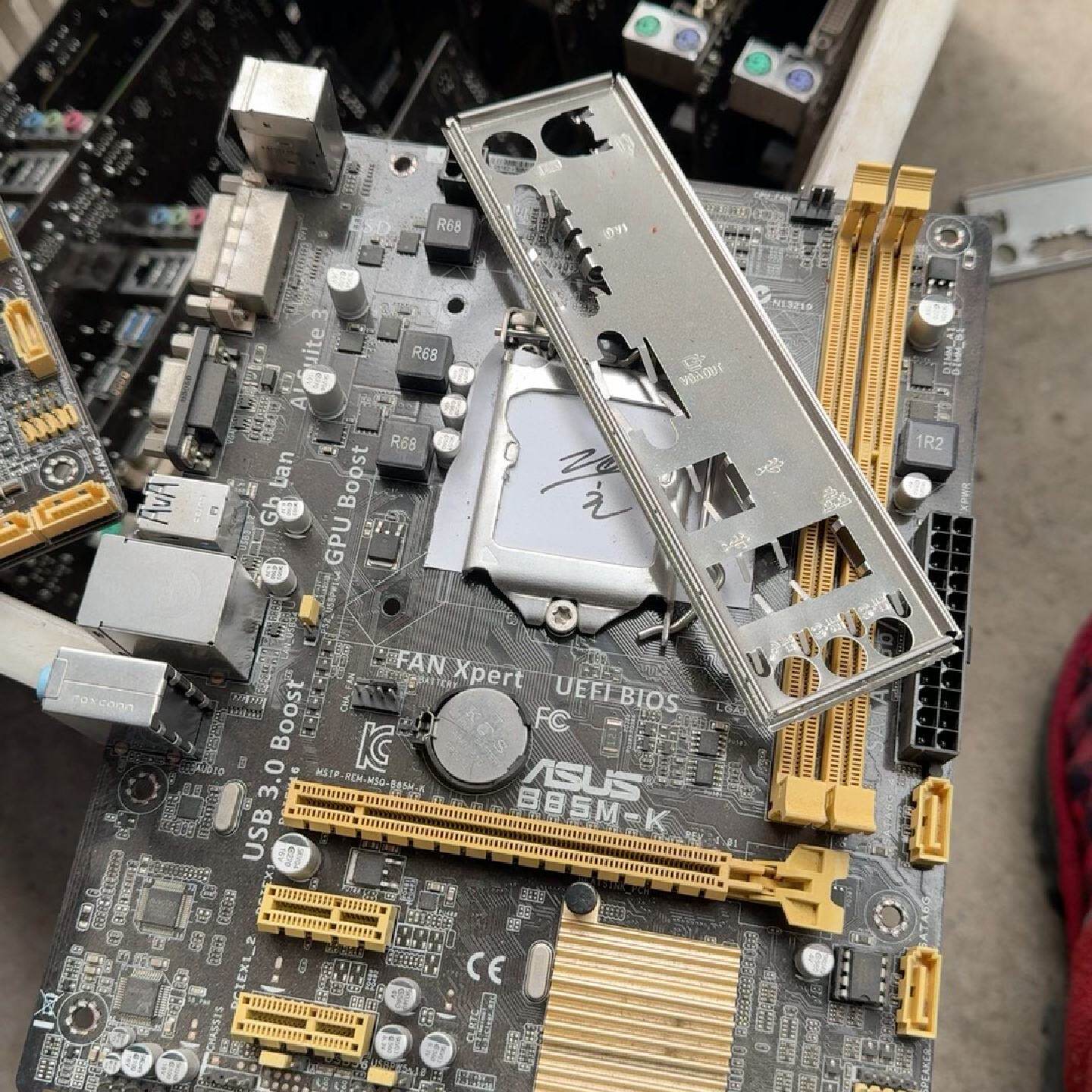 出13片，拆机华硕B85M-K、B85M-F主板 支持115--议价商品