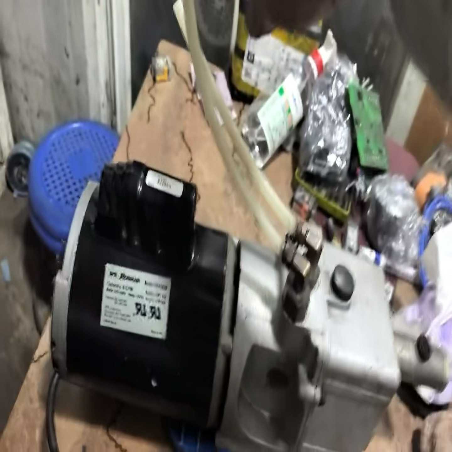 ROBINAIR真空泵RA15628美国罗宾--议价商品