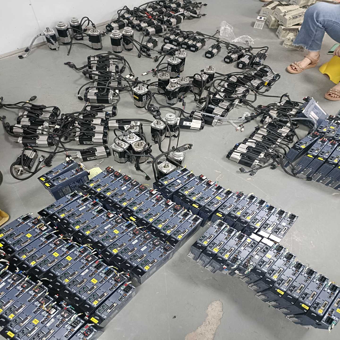 5系富士400瓦伺服套装、驱动器RYH401F5-VV2、电-议价