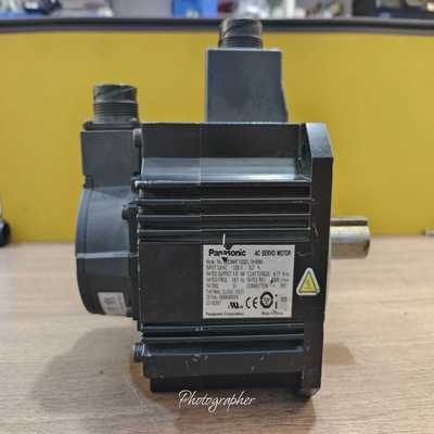 松下A6MDMF102L1H6M伺服电机实物如图所示，现--议价商品