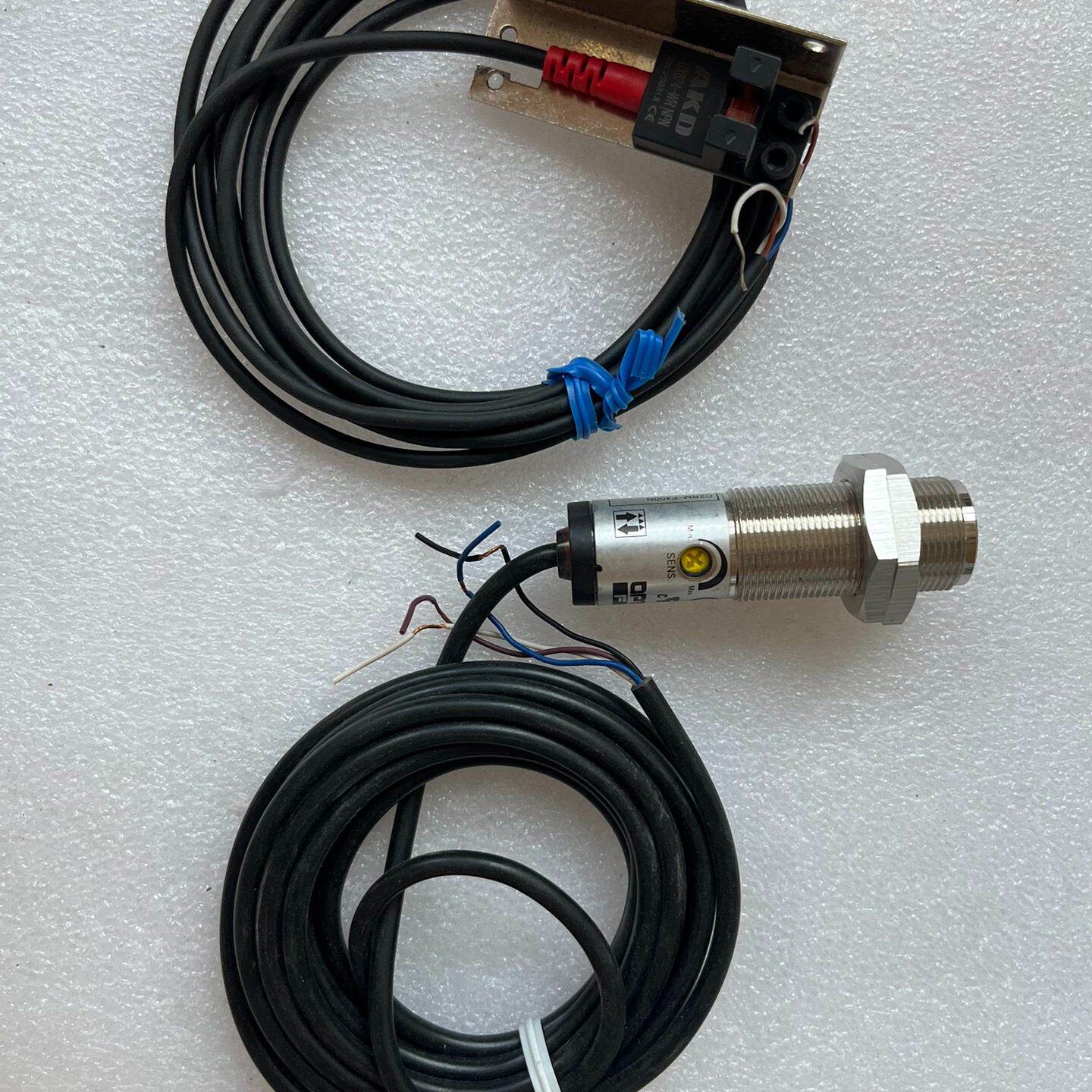 光电开关传感器接近开关实拍图片--议价商品