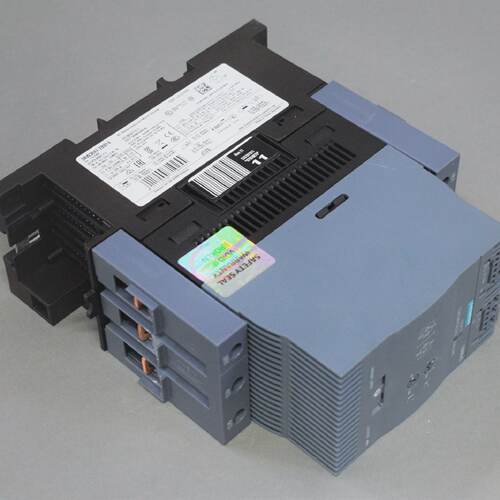 二手西门子3RW30472BB1424个月保修