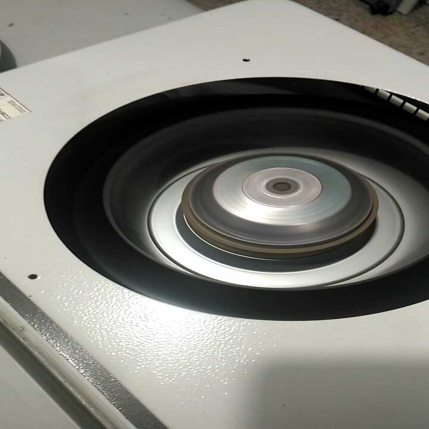 威图Rittal SK3149007顶置式冷却风扇。