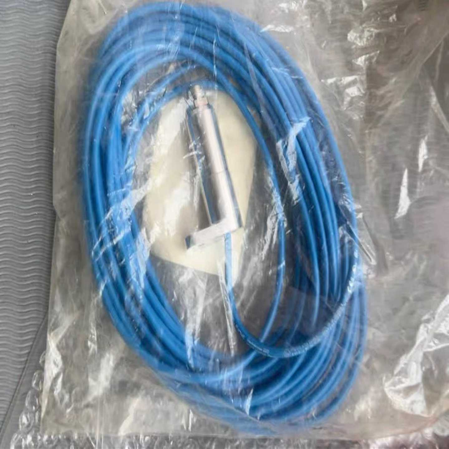 PEPPERLfuchs转速传感器(亚飞商行） - 实物图
