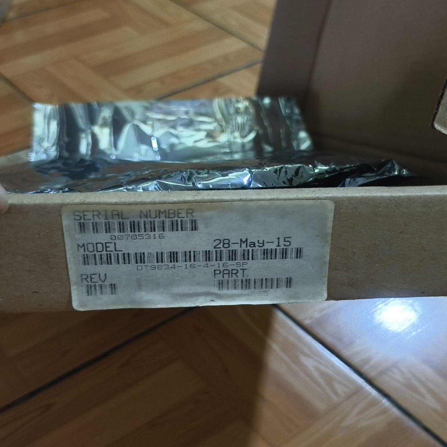 询价全新原装IntelCPU芯片，型号DT9834-16-4-