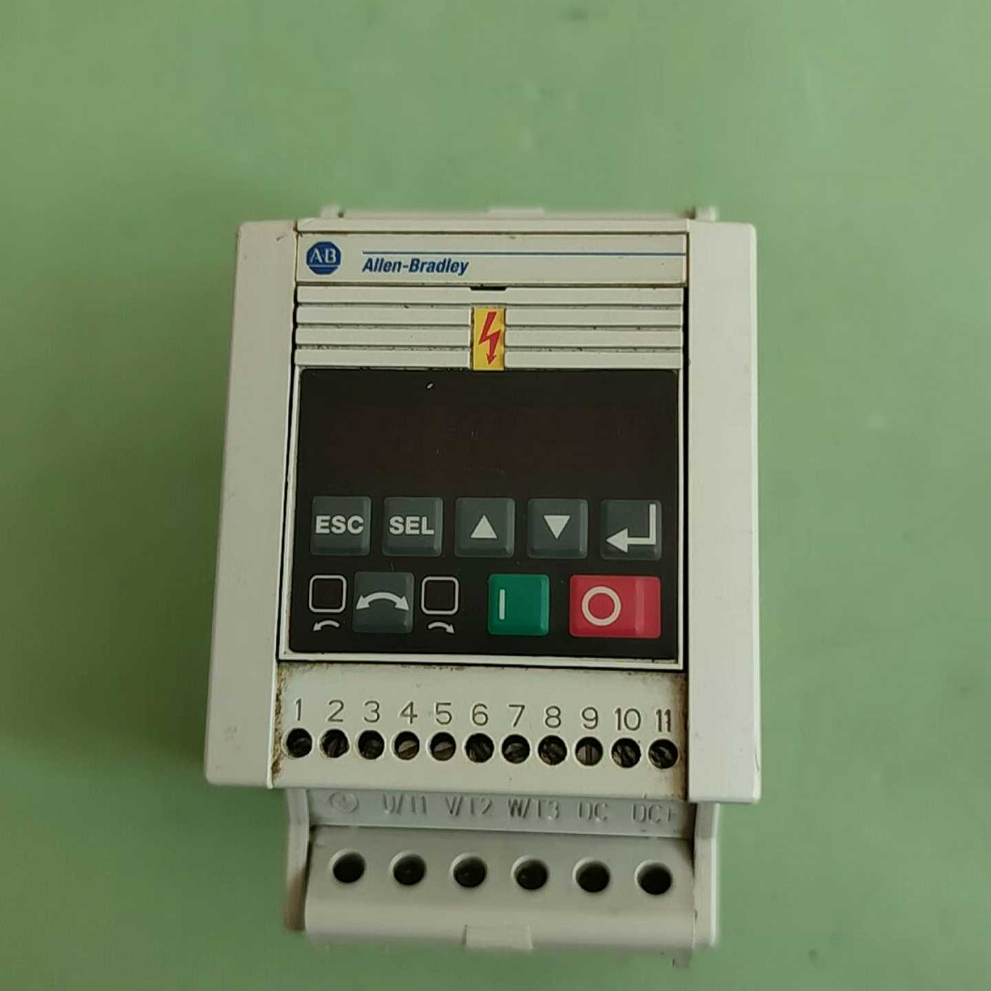 询价-AB罗克韦尔变频器160-BA02nsf1一台0.55KW，