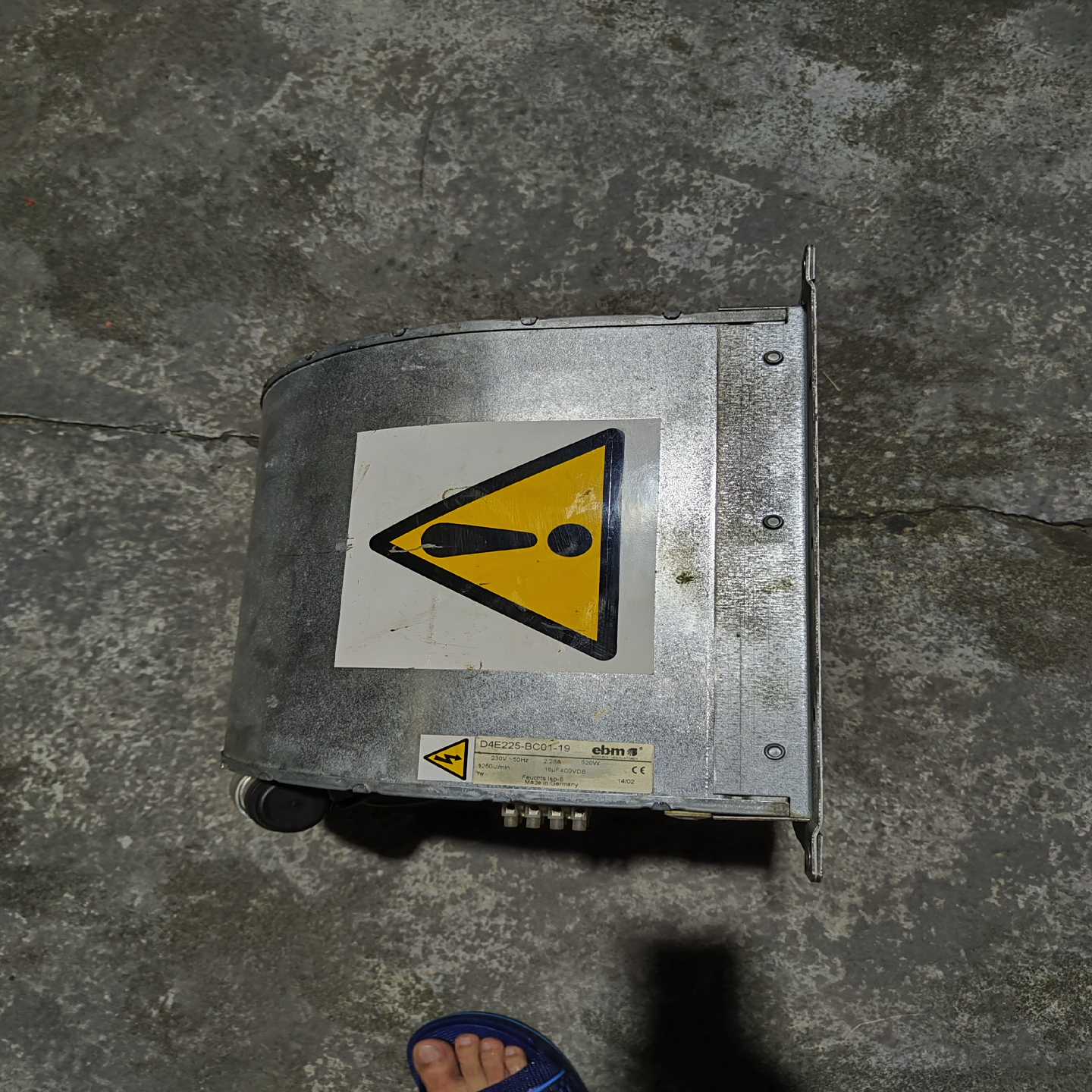 询价德国EDMD4E225-BC01-19230V