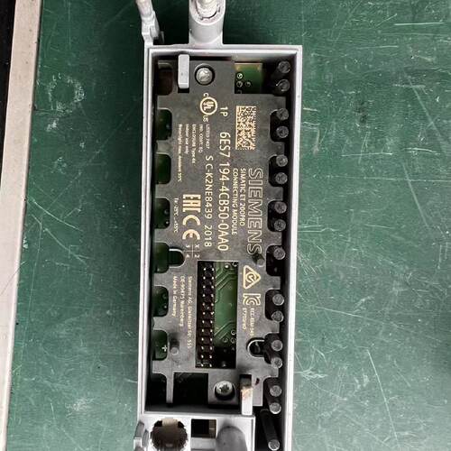 【询价】连接模组，6ES7 194-4CB50-0AA0，成色适用