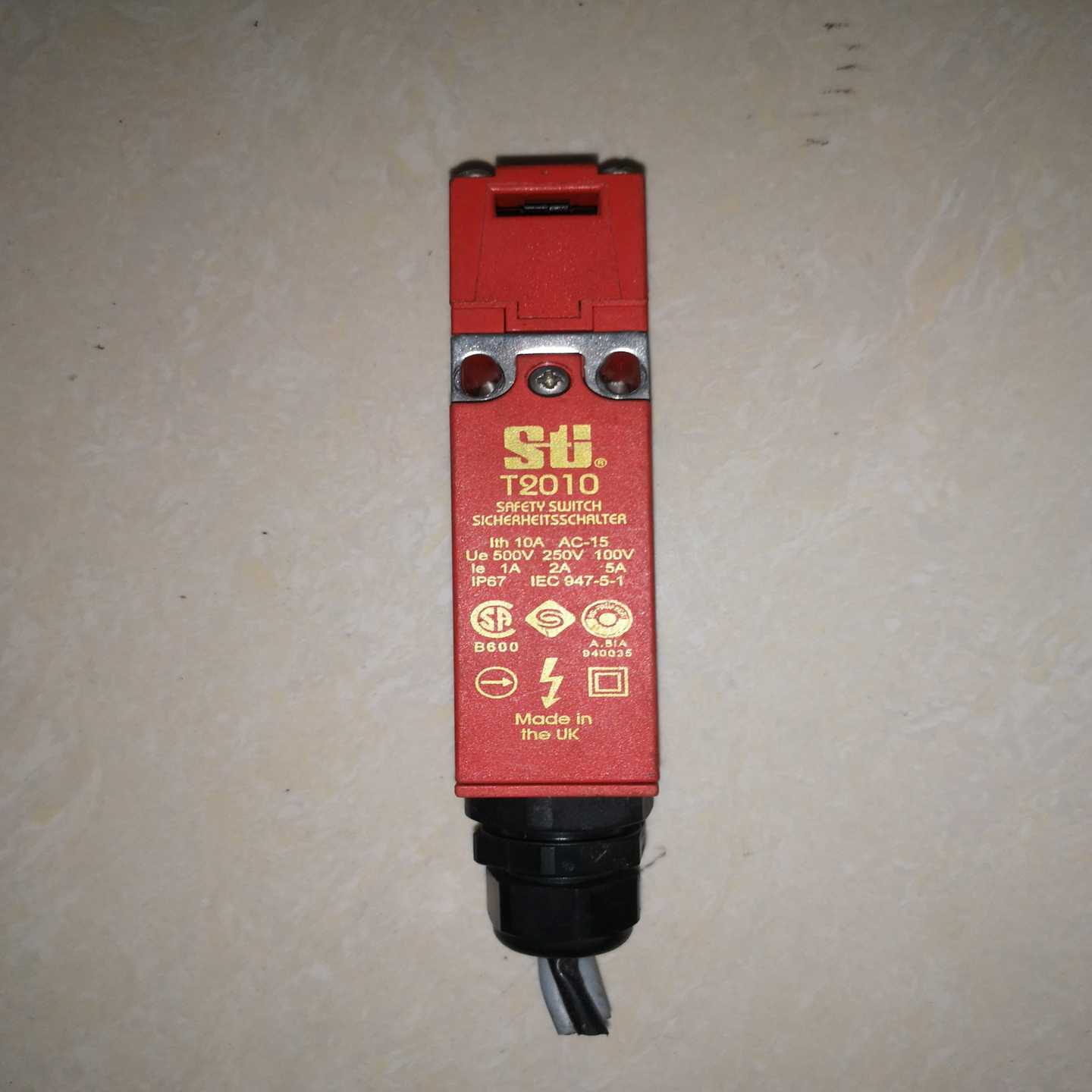 T2010 英国STI机器人安全门锁开关~询价