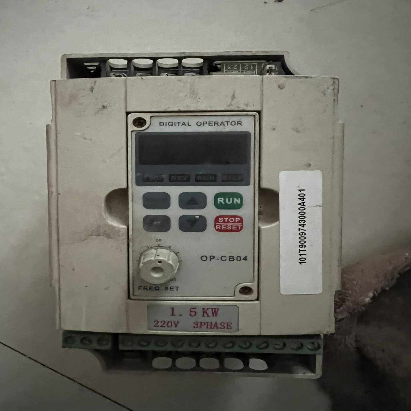 海利普变频器HLPC01D523B1.5KW220V--议价商品