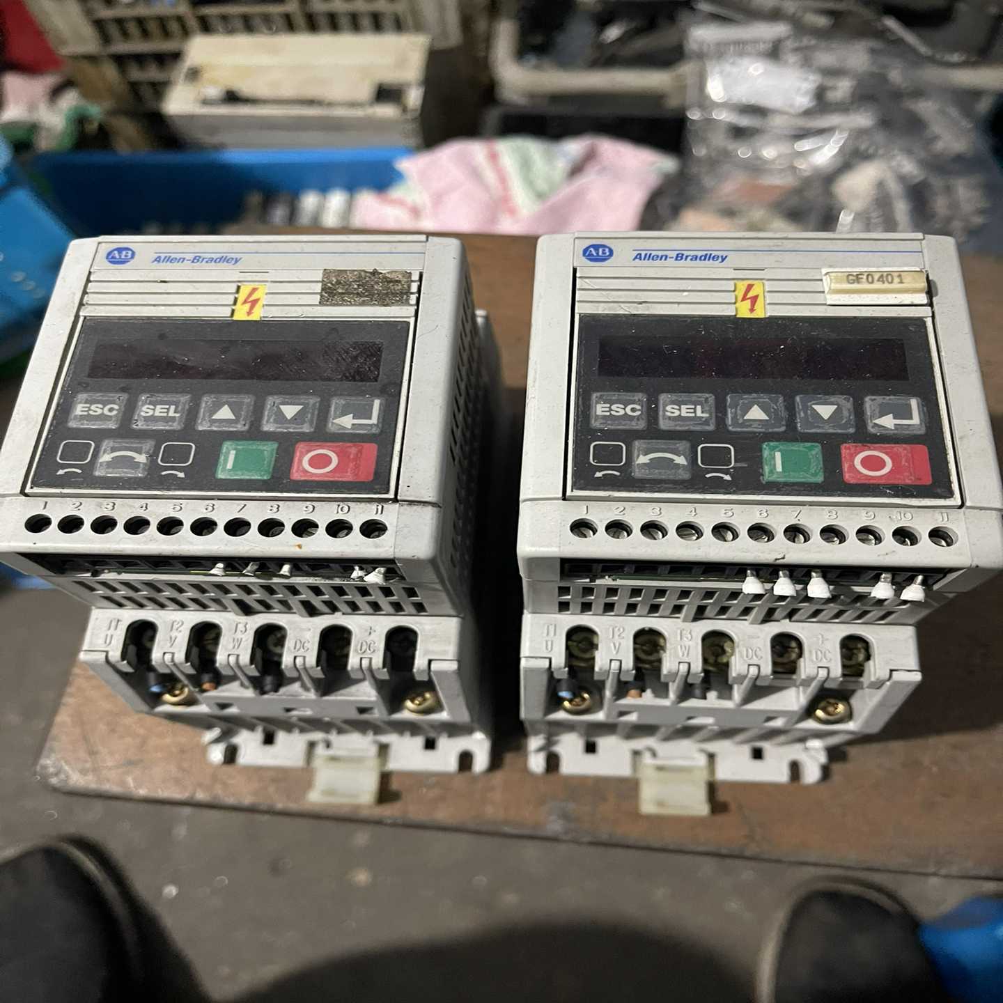 询价AB罗克韦尔变频器，160S-AA02NSF1–0.37KW