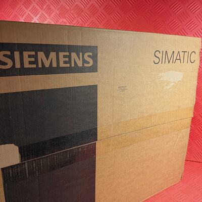 Siemens IPC477E PRO 6AV72513EB050DA0 Baujahr 2023 NEU sofort