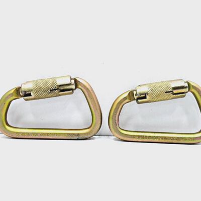 SALA CARABINERS. 22KN SC408TG. 3600 LBS SELF CLOSING TWIST L