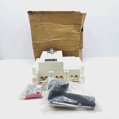 2600 3032 SOCOMEC 315A 3P SWITCH DISCONNECTOR