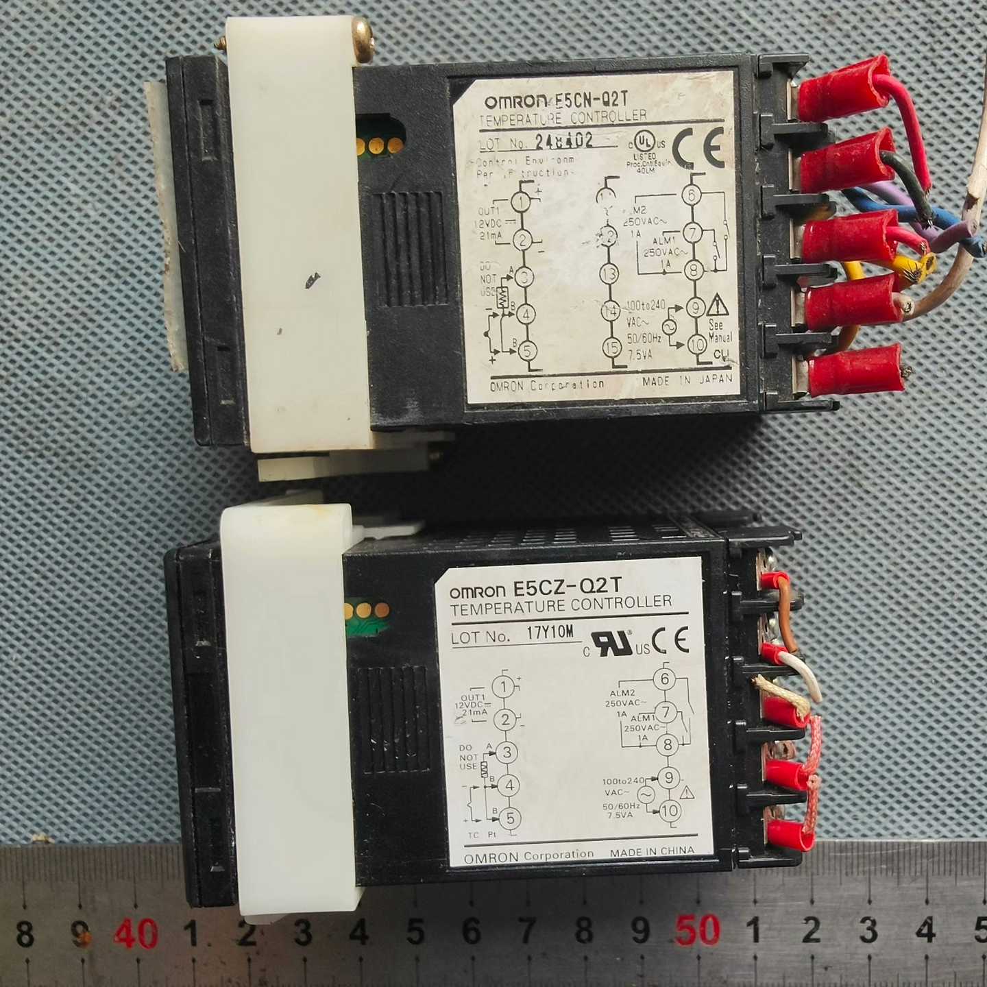 咨询-温控仪/时间继电器，E5CN-Q2T，有2个;E5CN