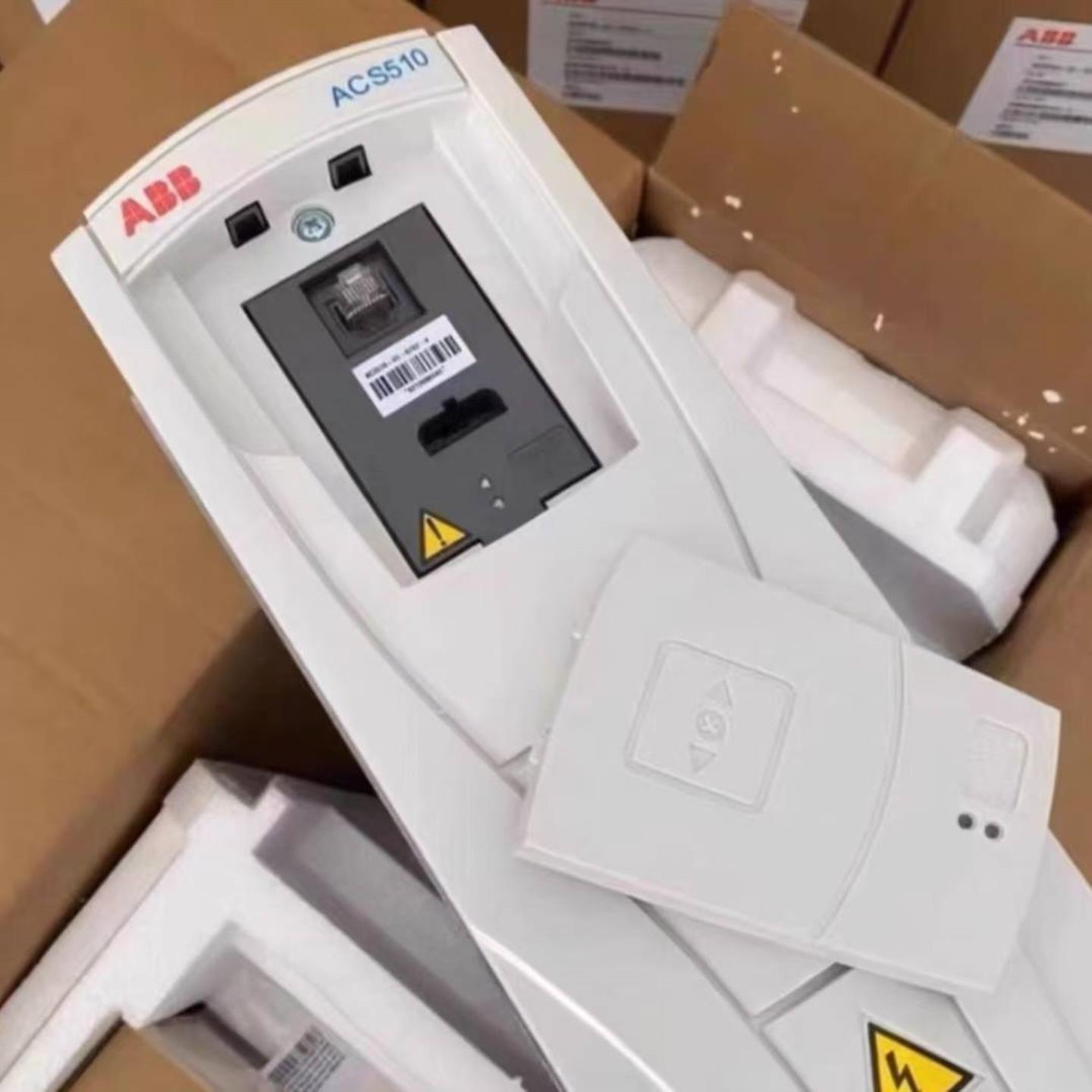 配件ACS180-04N-09A4-4 ACS180-04N-12A6-4 ABB变频器现货议价