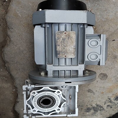 询价Deli电机GS7124，380V，0.37KW，1400转