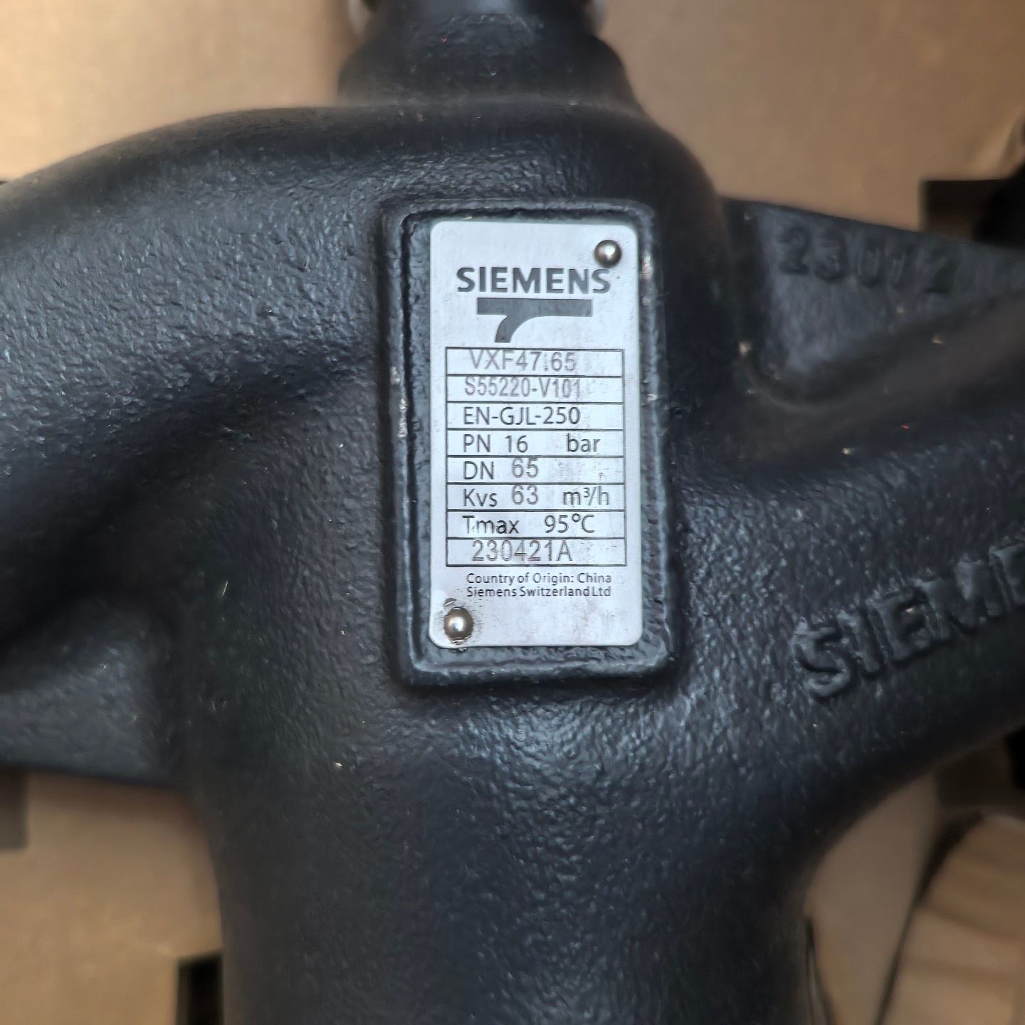 议价--西门子VXF47.65三通水阀 全新原装正品 工程剩余