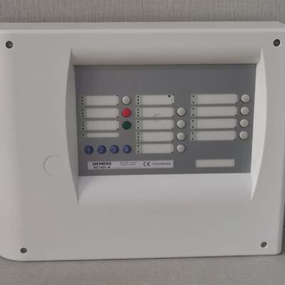 SIEMENS XC1001A Extinguishing Control Panel S54390C1A1 Witho