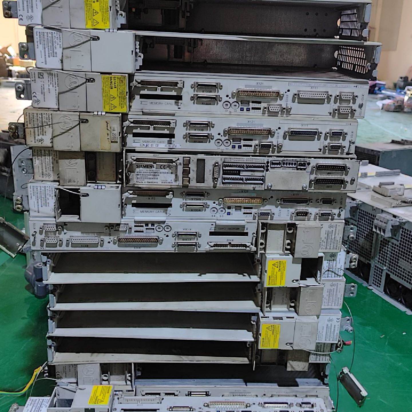 西门子伺服驱动器批量出售，都是拆机品，成色还不错-议价442