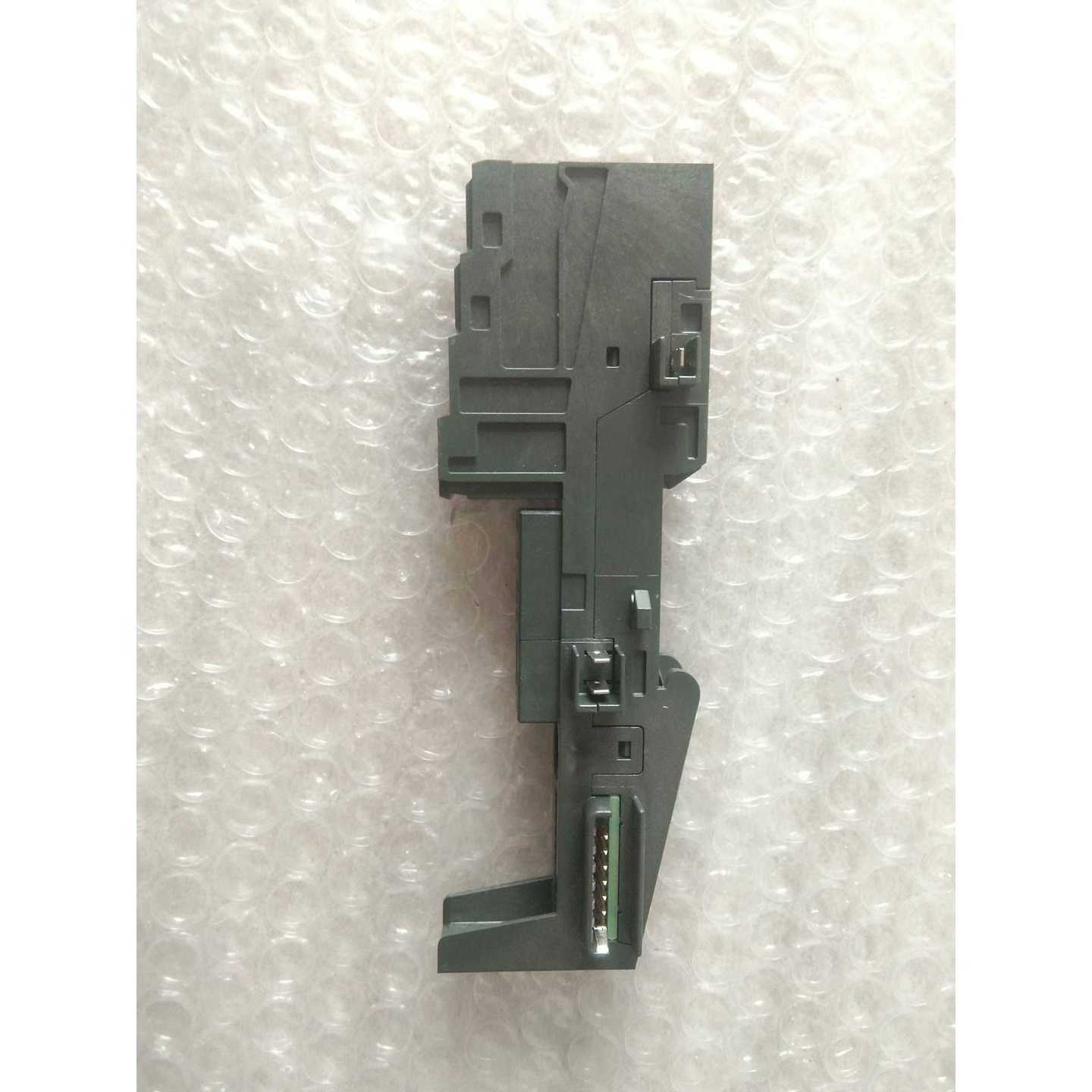 询价欧姆龙安全门锁开关D4NS-1BF全新带包装2个