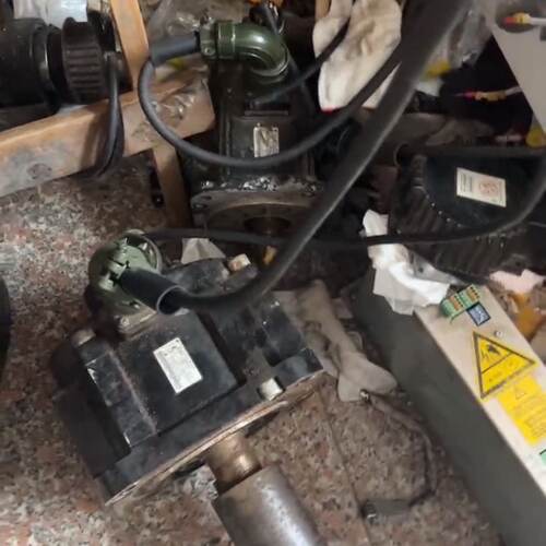 安川电机SGMGV30ADC61拆机包好实图拍漂亮-议价