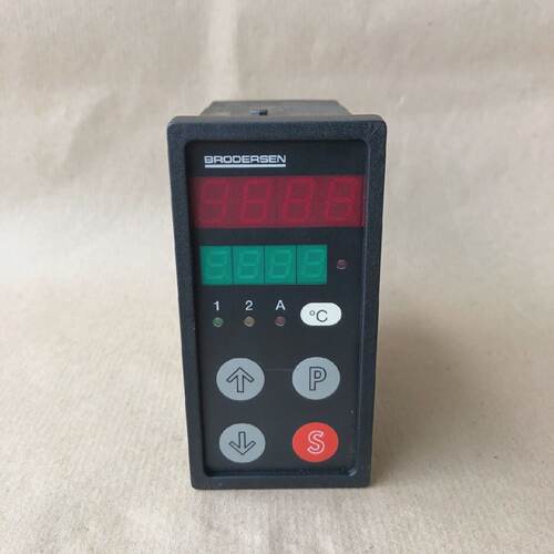 BRODERSEN UDC35 DIGITAL CONTROLLER