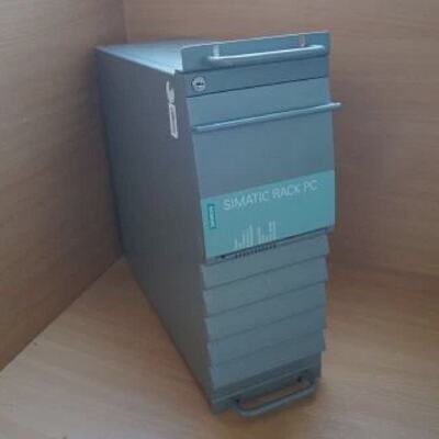 Siemens Simatic Rack PC 847B 6ES76438GC220BX3 CPU T5500m 6ES