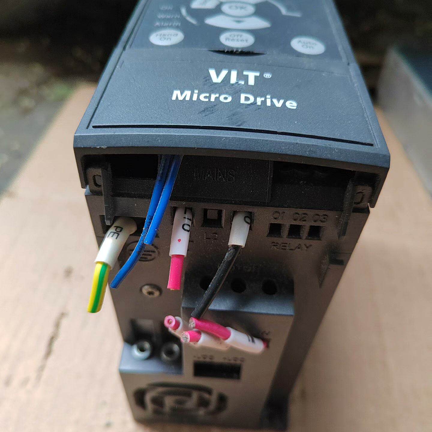 询拆机丹弗斯变频器型号FC051PK37S2E20H3x