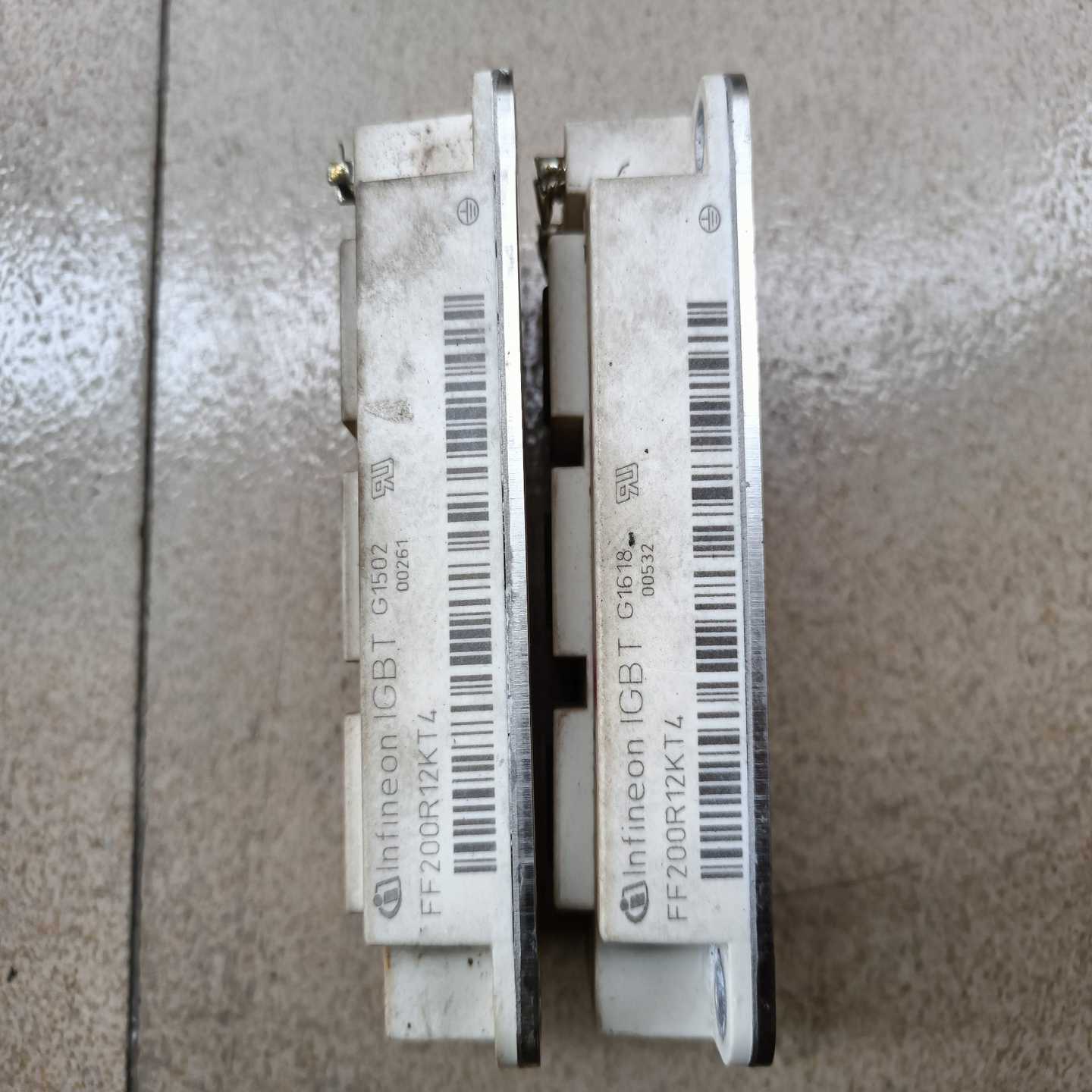 英飞凌拆机模块，型号FF200R12KT4，成色一般，功能完--议价商品