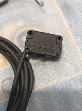 基恩士KEYENCE光电传感器PZG51T全新未使用型议价