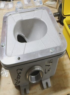 大号Appleton电动底座16英寸x16英寸和9英寸高