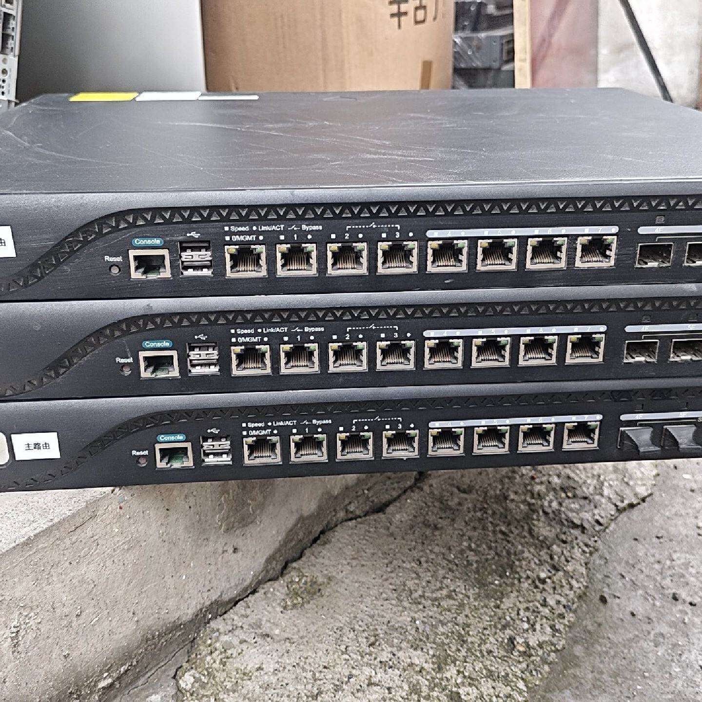 锐捷RG-EG3000SE网关路由器，8个千兆电口，4个千兆议价