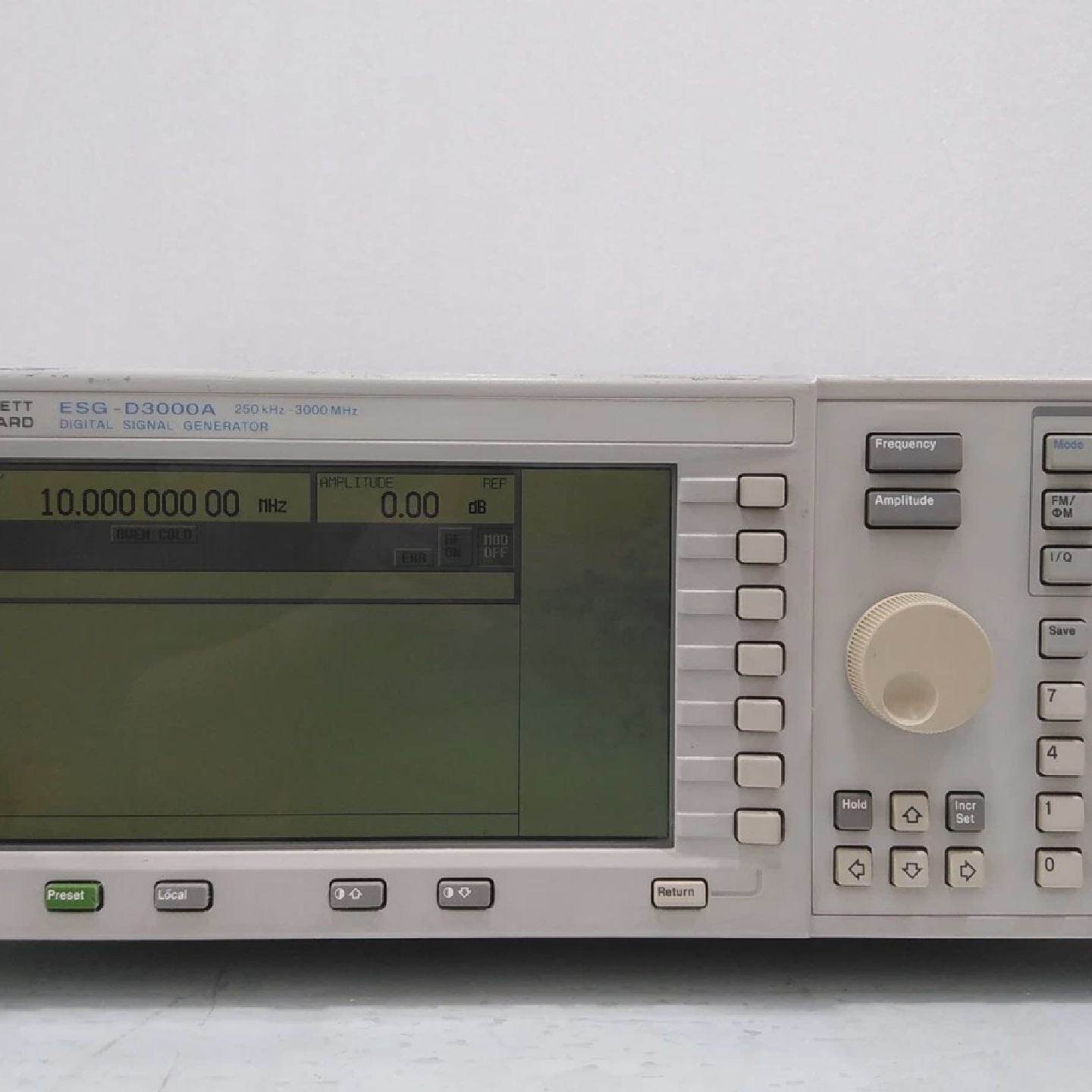 惠普二手ESGD3000AE4421B信号发电机250kHz3GHzOpt1E51EHHK6