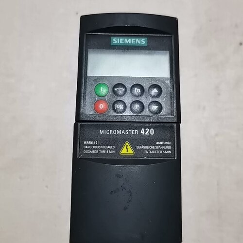 询-6SE64202UD215AA0  1.5KW