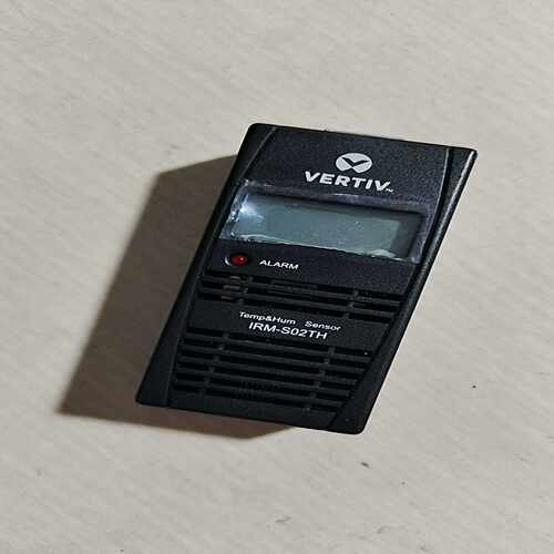 维谛技术智能温湿度传感器IRM-S02TH，工程剩余材料，全--议价商