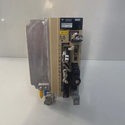 Yaskawa SGDV5R4D11A Servo Packung Drive