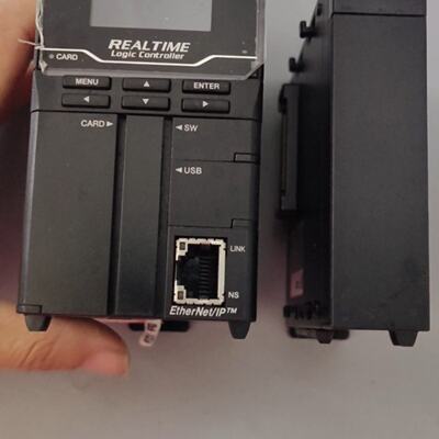 【询价】基恩士控制器 KV-7500，KV-7000C一套，成色如图适用